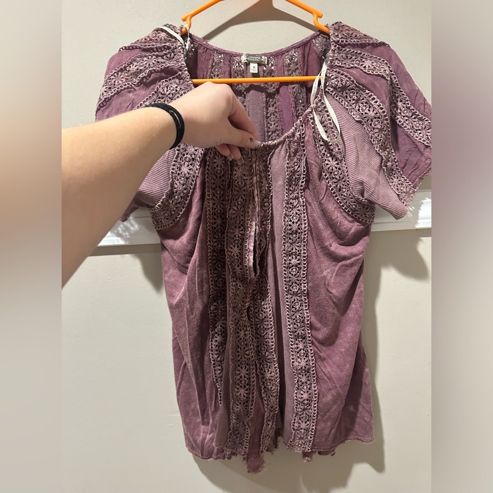 Pink Buckle‎ shirt